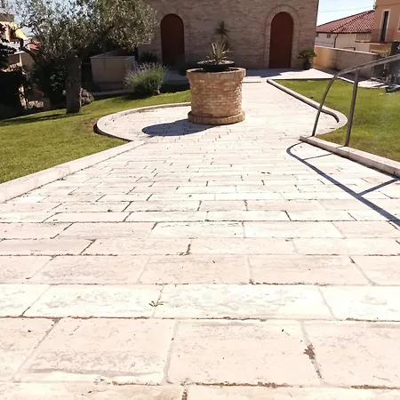 فندق مبيت وإفطار Istonia Cupello