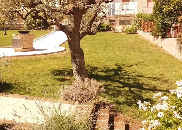 فندق مبيت وإفطار Istonia